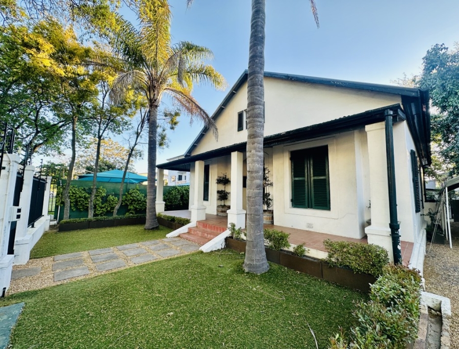 4 Bedroom Property for Sale in Stellenbosch Central Western Cape